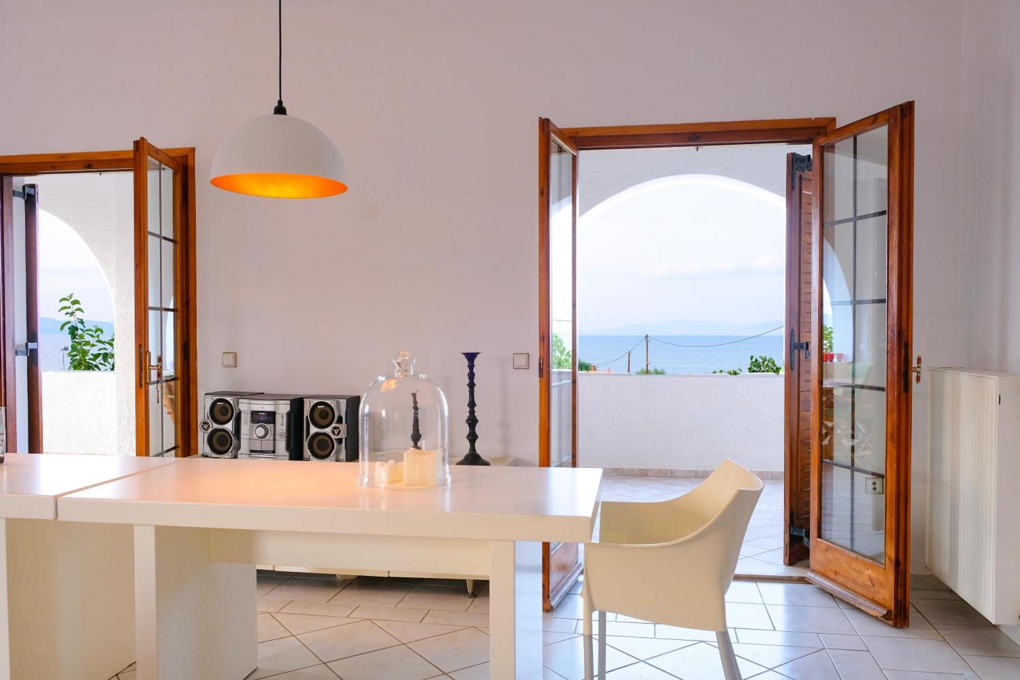 Spacious House With Seaview And Garden * Agioi