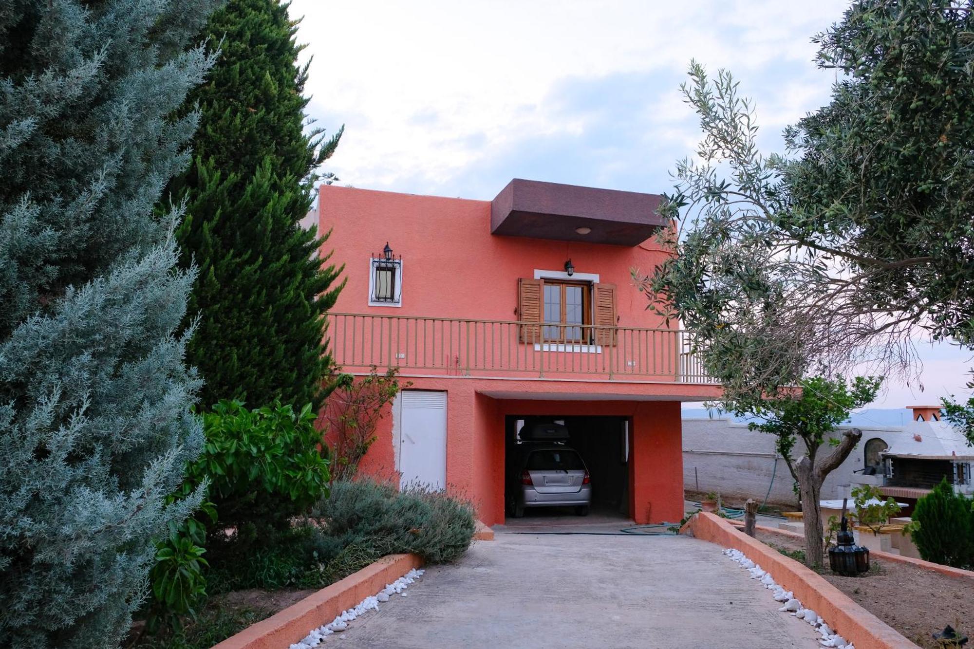 Spacious House With Seaview And Garden Agioi