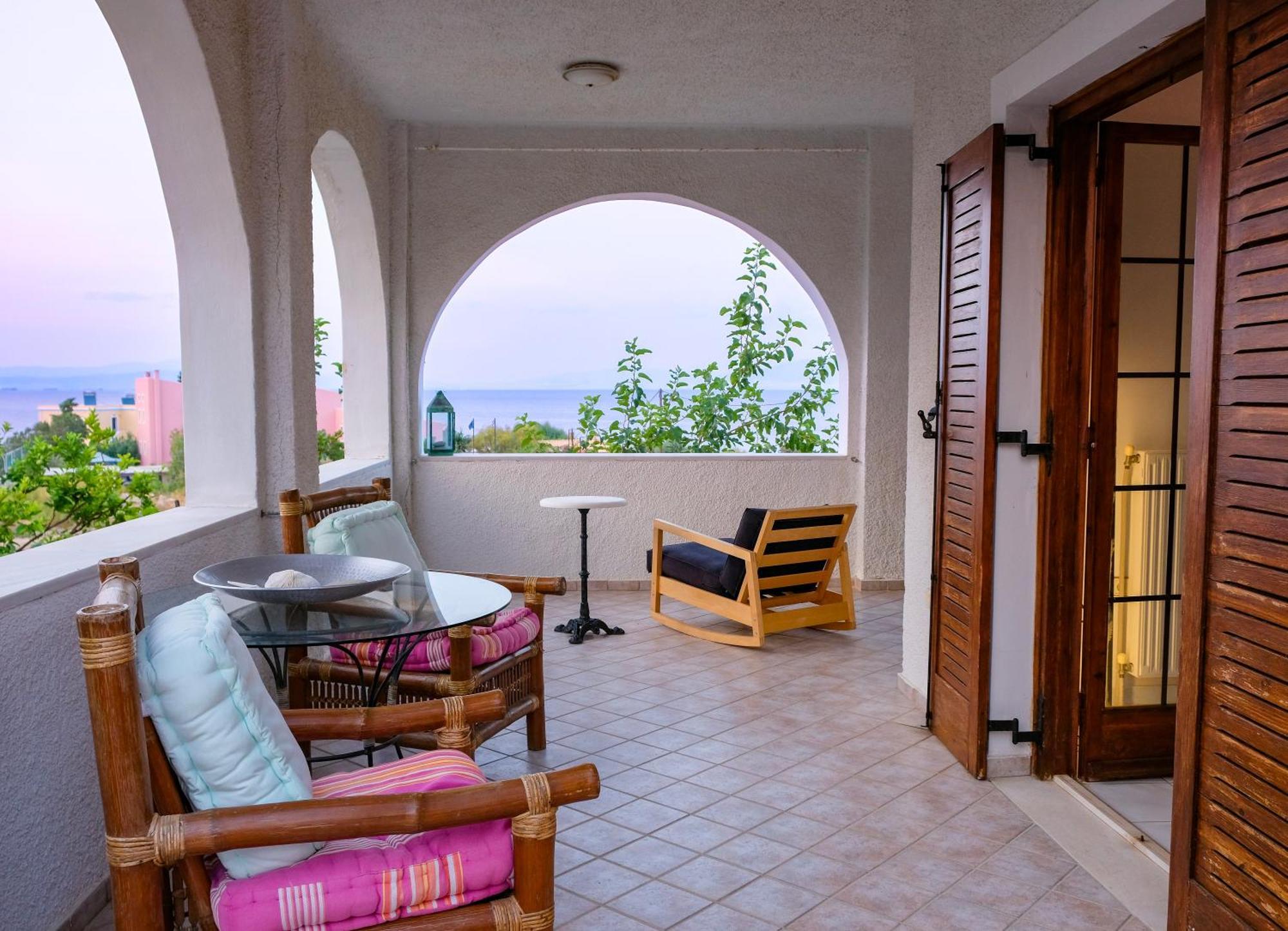 Spacious House With Seaview And Garden *